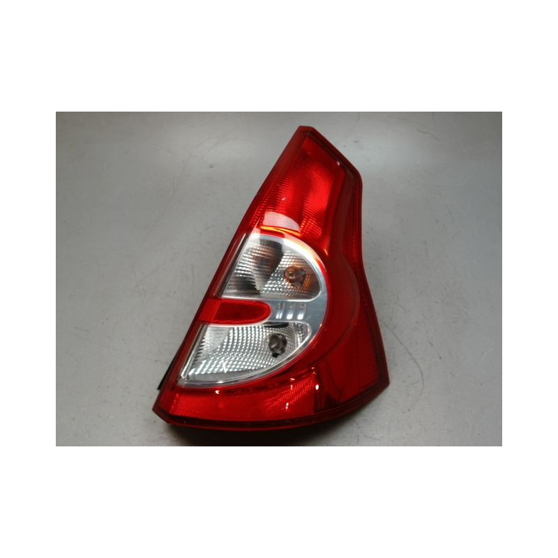 FEU ARRIERE DROIT DACIA SANDERO 2008-