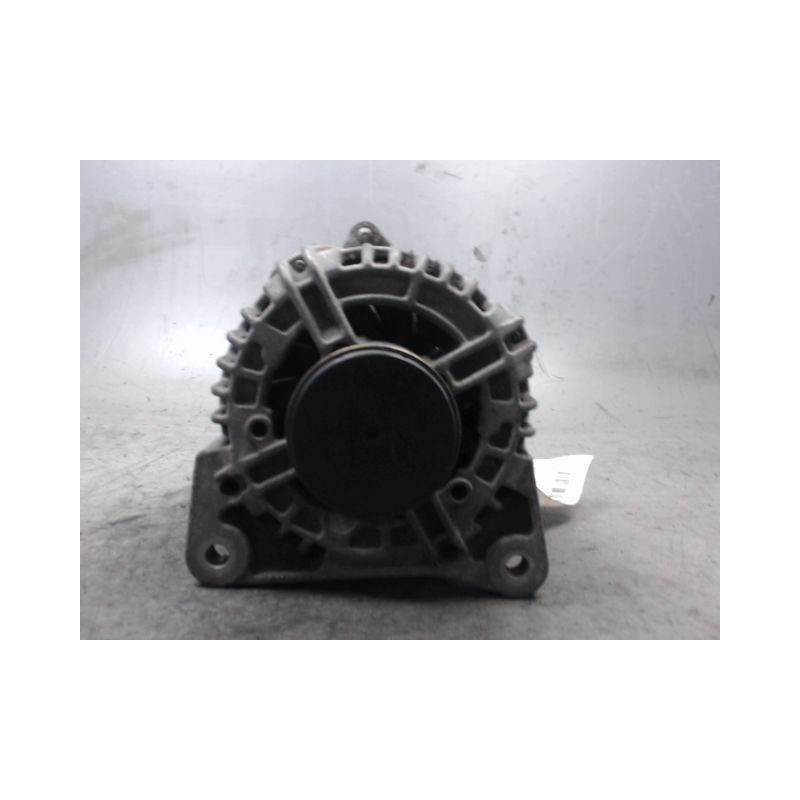 ALTERNATEUR RENAULT CLIO
