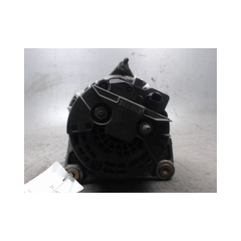 ALTERNATEUR RENAULT CLIO