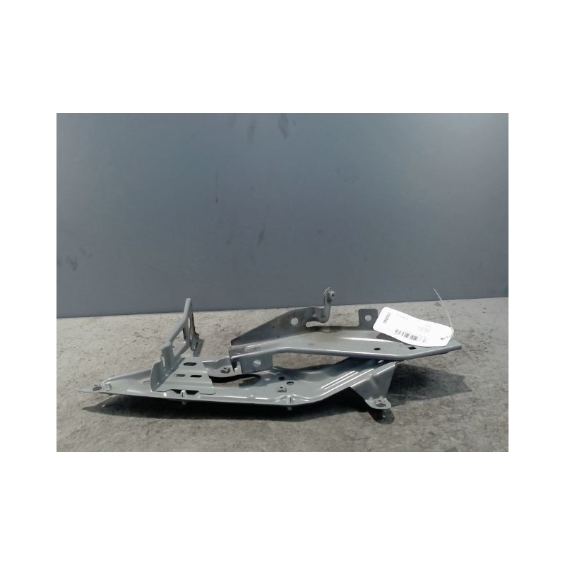 SUPPORT AILE AVD RENAULT TWINGO