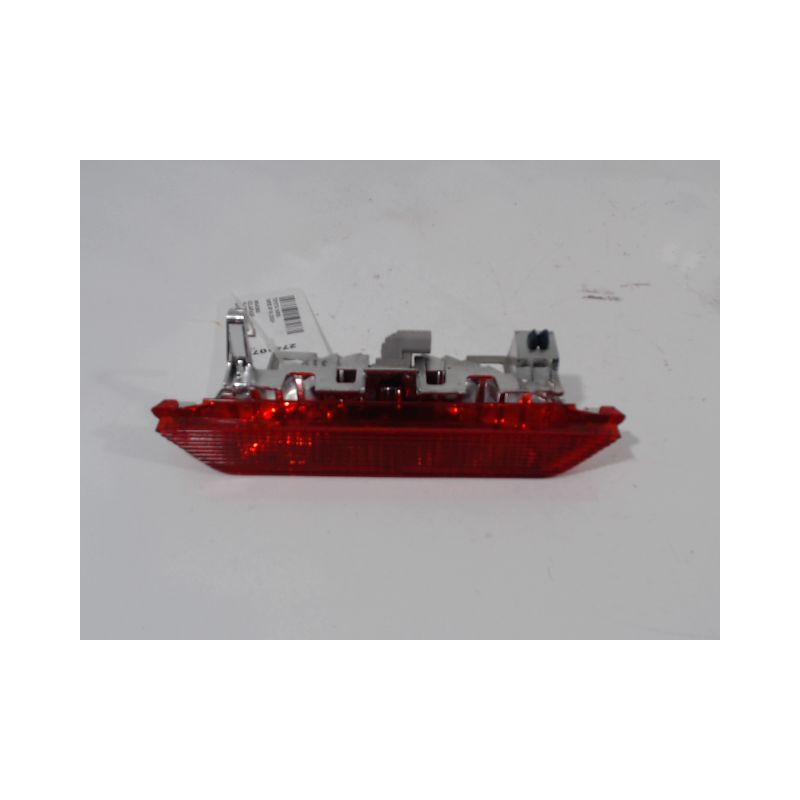 FEUX STOP SUPPLEMENTAIRE TOYOTA YARIS 2003-