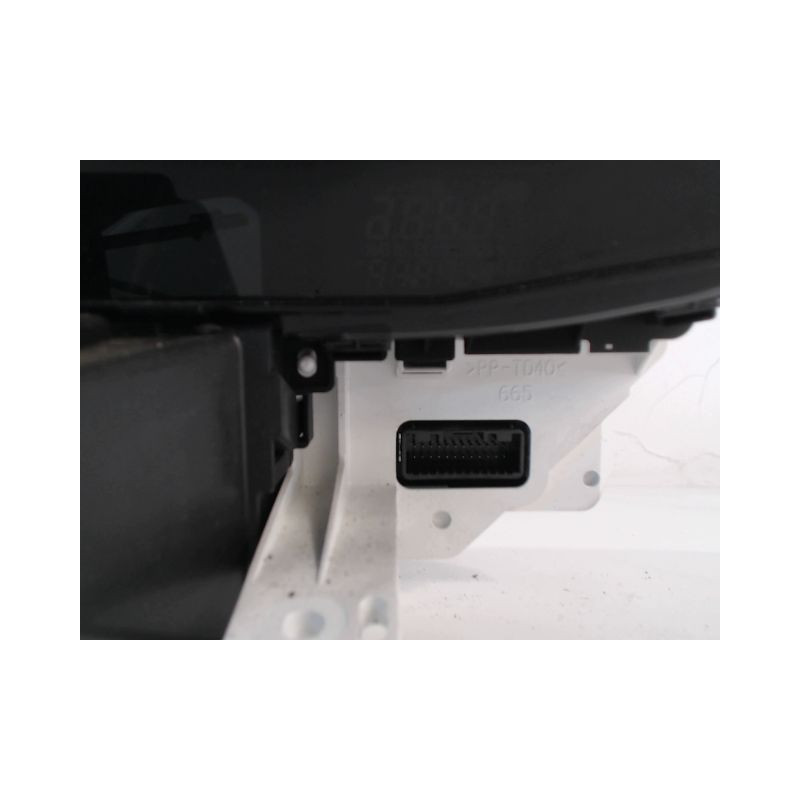 BLOC COMPTEURS TOYOTA YARIS 2005-