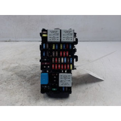 PLATINE FUSIBLE HABITACLE