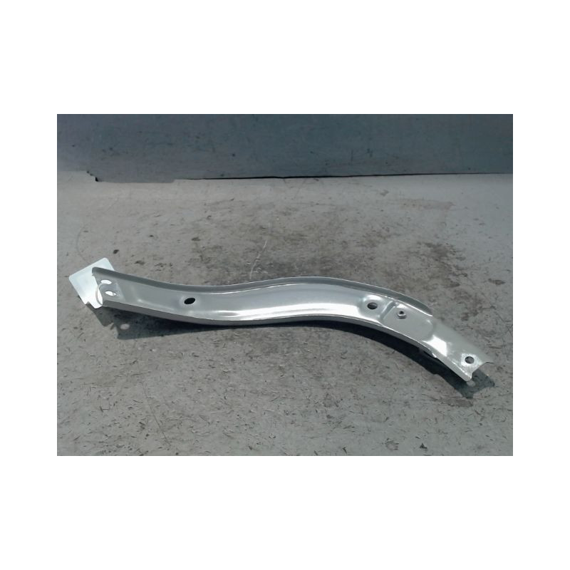 TOLE PORTE PHARE GAUCHE DACIA SPRING