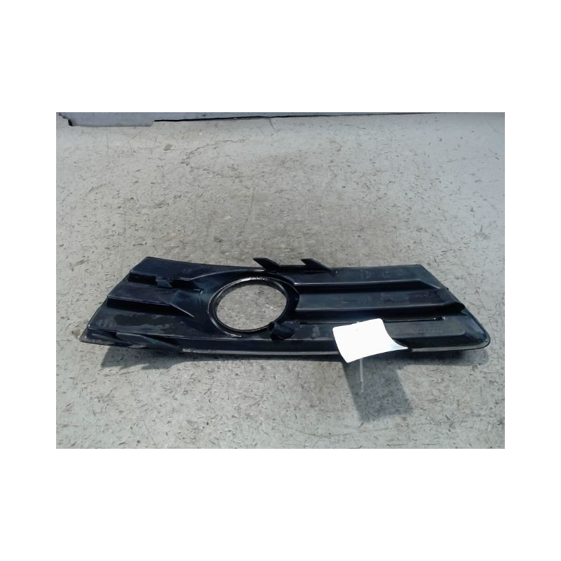 OBTURATEUR PHARE ADDITIONNEL PARE-CHOC AVG VOLKSWAGEN PASSAT 2010-