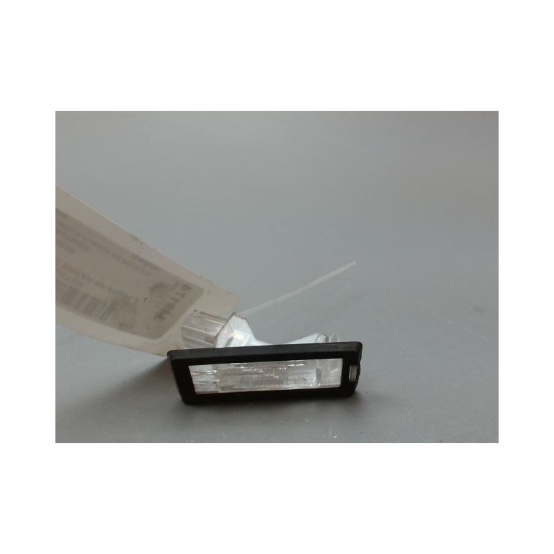 ECLAIREUR PLAQUE DE POLICE DROIT DACIA DUSTER BREAK Phase 2 2013-...