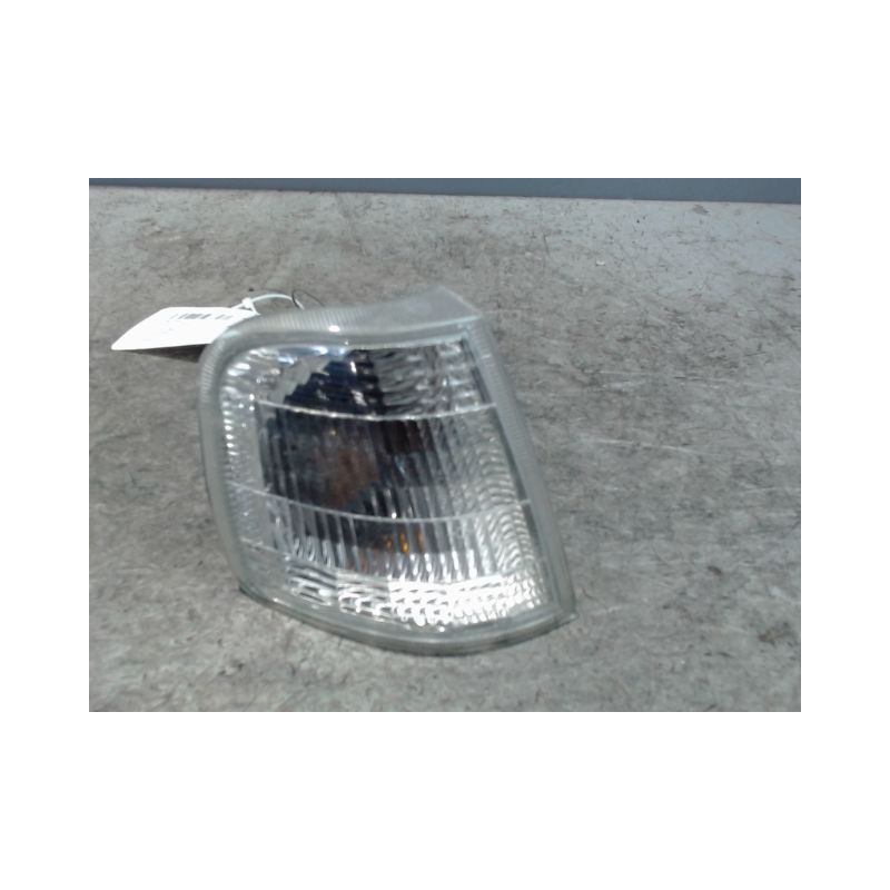 CLIGNOTANT DROIT PEUGEOT 405 -92