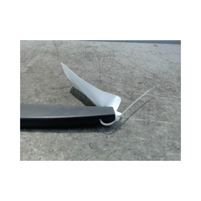 BRAS ESSUIE-GLACE ARRIERE VOLKSWAGEN POLO 2009-