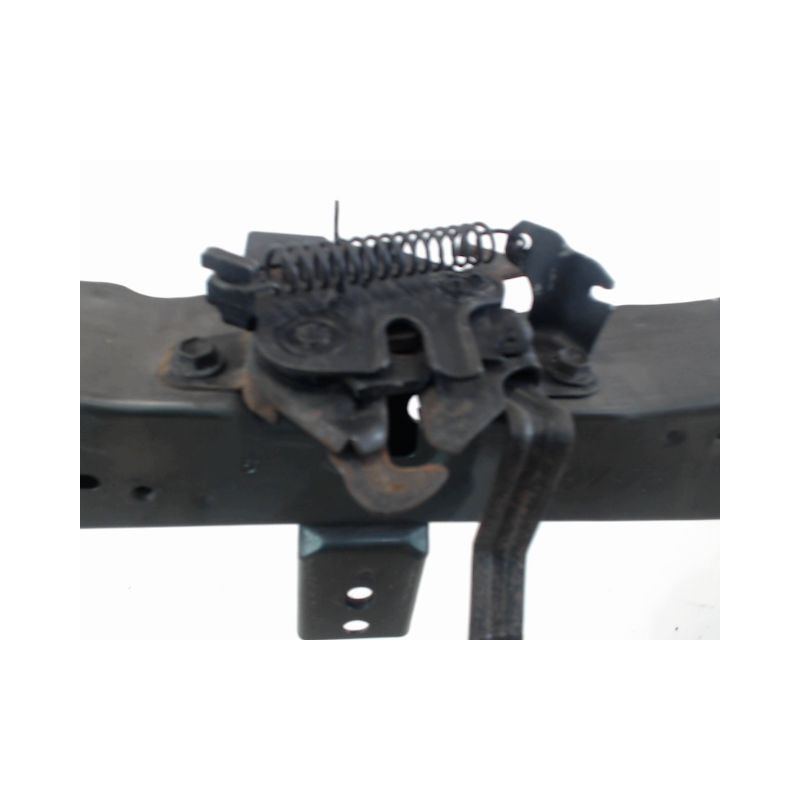 TRAVERSE SUPERIEURE ARMATURE AVANT TOYOTA AURIS