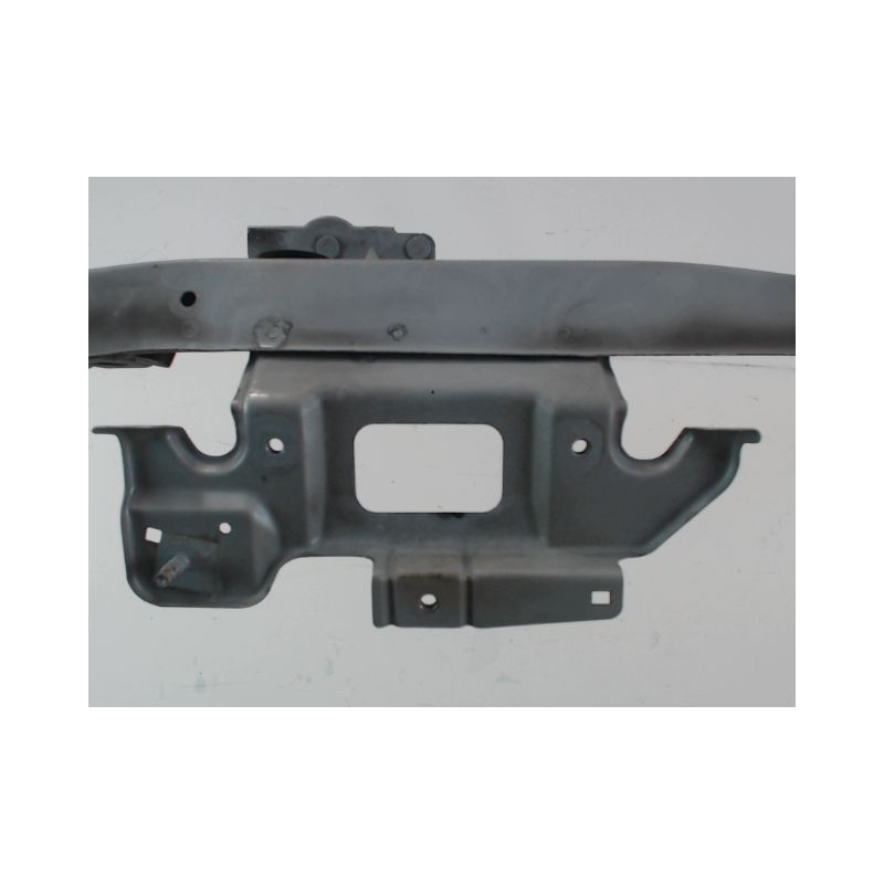 TRAVERSE SUPERIEURE ARMATURE AVANT NISSAN MICRA