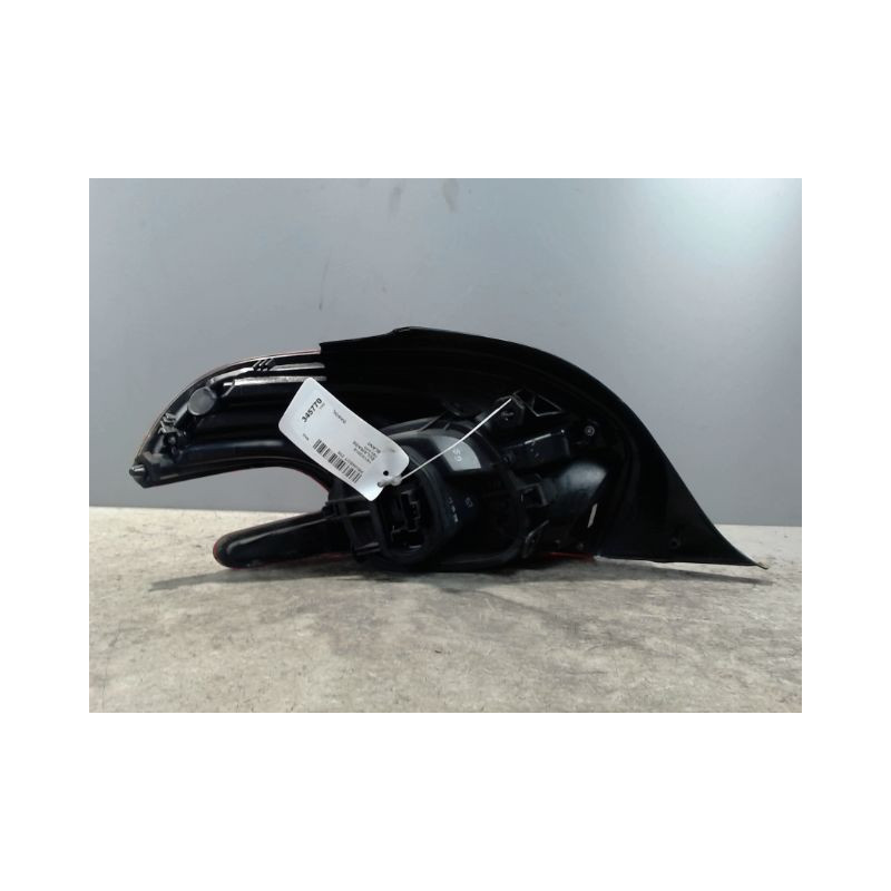 FEU ARRIERE DROIT PEUGEOT 208
