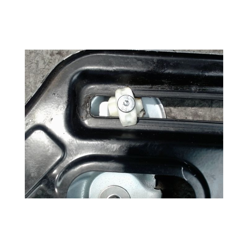 MECANISME+MOTEUR LEVE GLACE AILE ARRIERE DROIT RENAULT MEGANE III 2008-