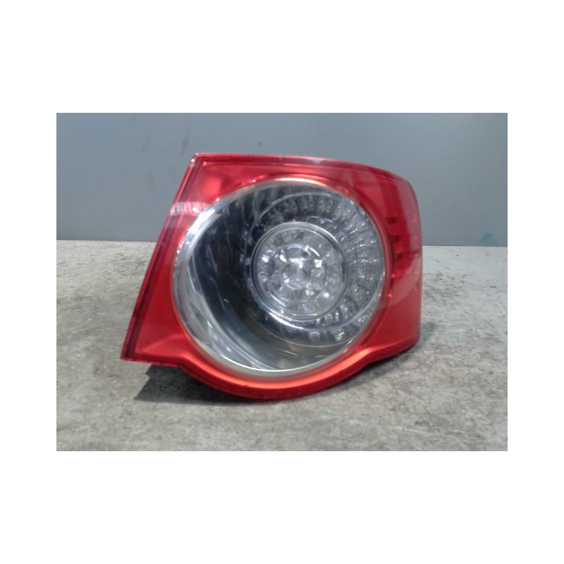 FEU ARRIERE DROIT VOLKSWAGEN JETTA 2005-