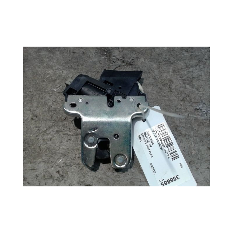 SERRURE COFFRE ARRIERE VOLKSWAGEN JETTA 2005-