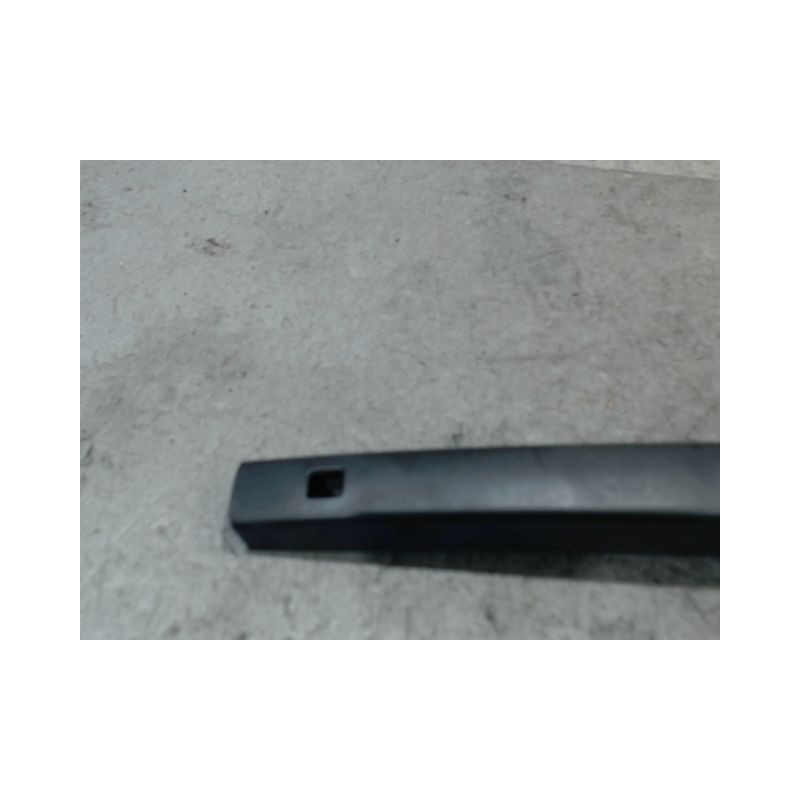BRAS ESSUIE-GLACE ARRIERE SKODA FABIA