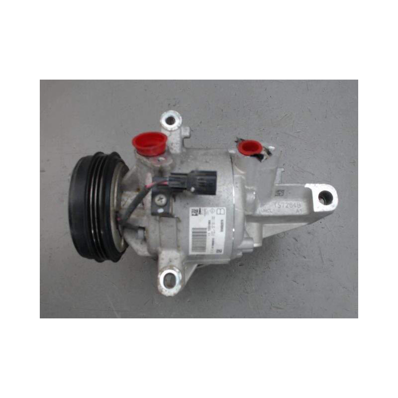 COMPRESSEUR AIR CONDITIONNE DACIA SANDERO