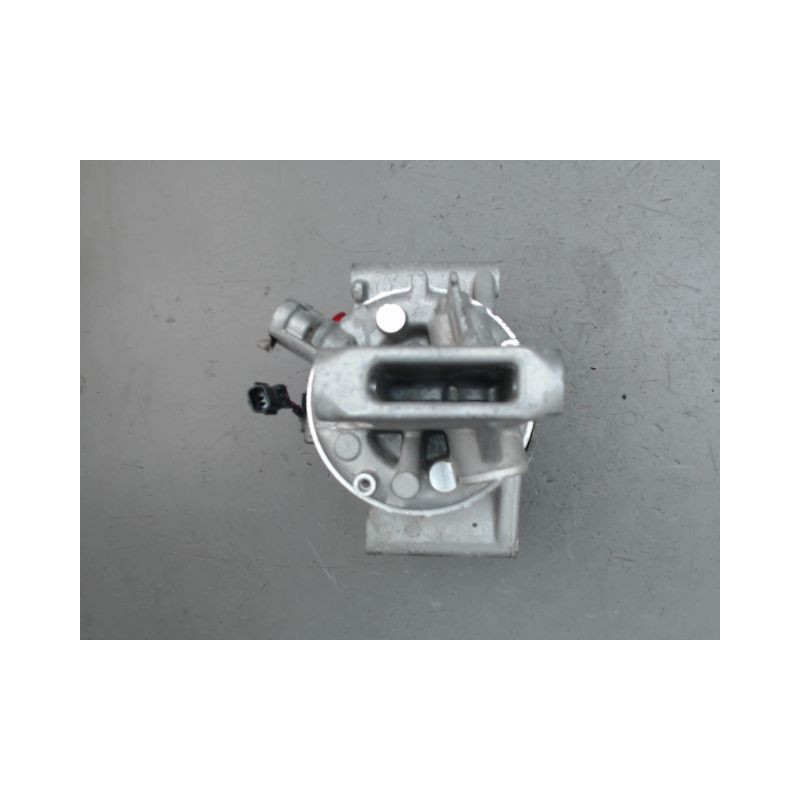 COMPRESSEUR AIR CONDITIONNE DACIA SANDERO