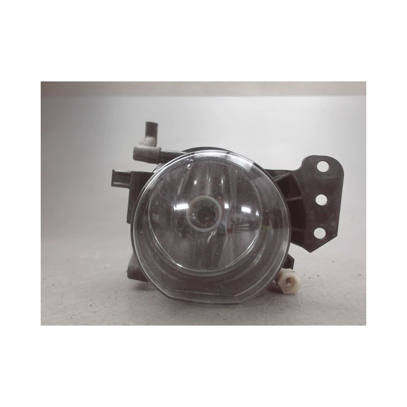 PHARE ANTIBROUILLARD AVANT GAUCHE B.M.W. SERIE 3