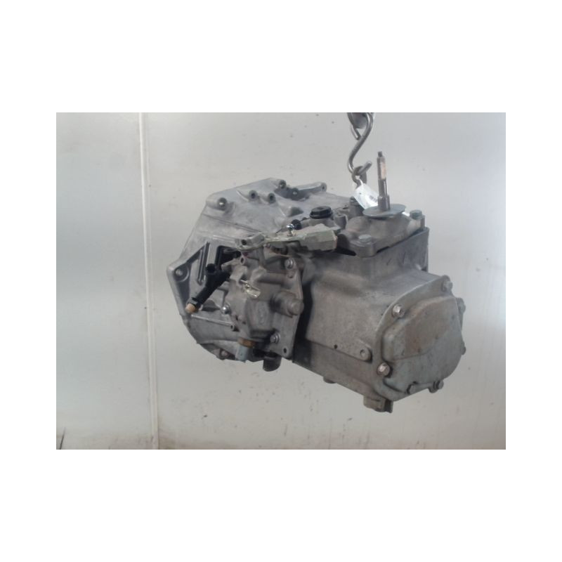 BOITE A VITESSE MECANIQUE PEUGEOT 5008 1.6 BlueHDi 115