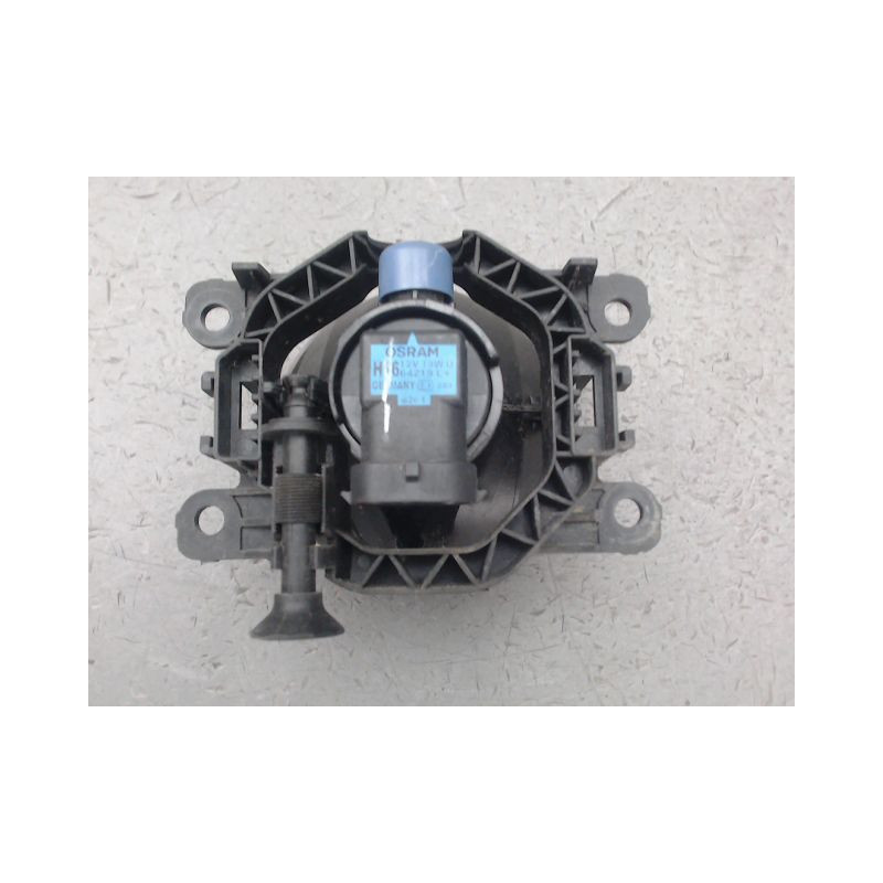 PHARE ANTIBROUILLARD AVANT DROIT RENAULT MEGANE