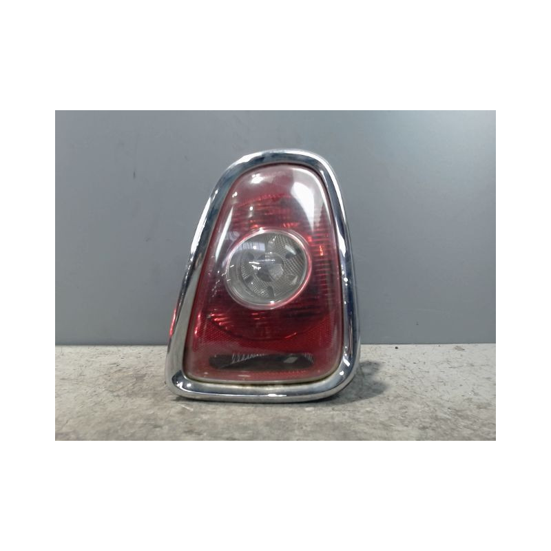 FEU ARRIERE DROIT MINI MINI 2006-