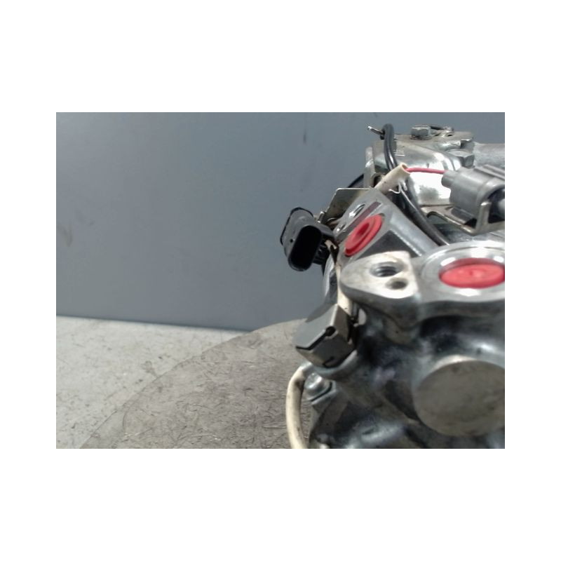 COMPRESSEUR AIR CONDITIONNE MERCEDES GLA