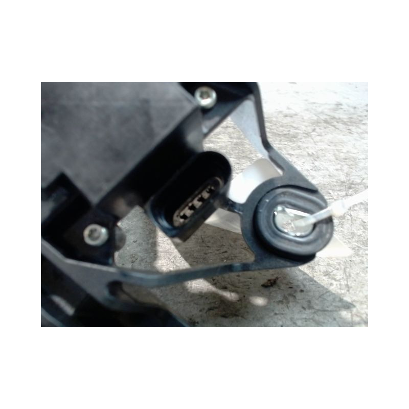 MOTEUR ESSUIE-GLACE ARRIERE VOLKSWAGEN GOLF V 2003-2009