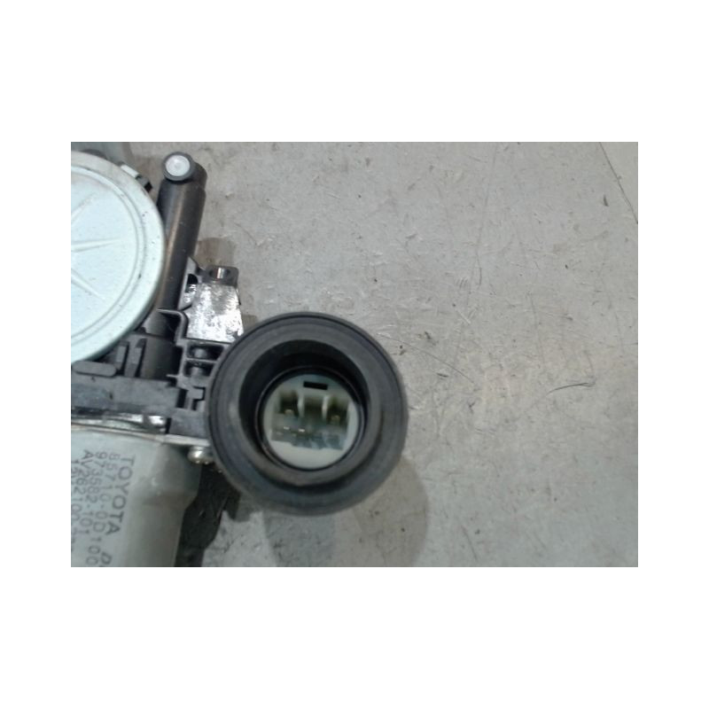 MECANISME+MOTEUR LEVE-GLACE AVANT DROIT TOYOTA YARIS
