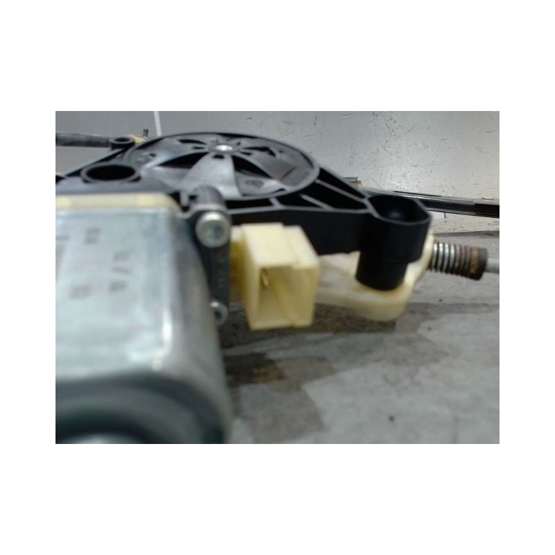 MECANISME+MOTEUR LEVE-GLACE AVANT GAUCHE SEAT LEON