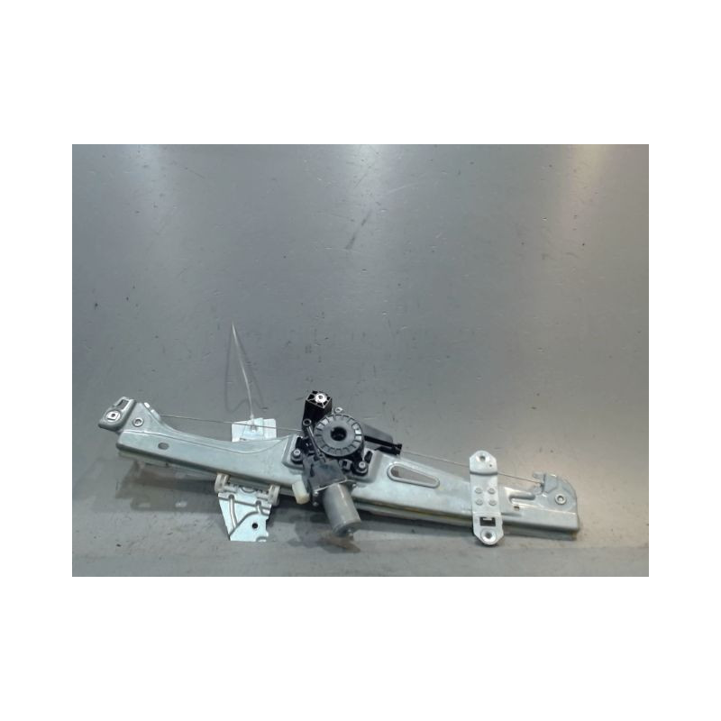MECANISME+MOTEUR LEVE-GLACE AVANT DROIT SUZUKI SX4