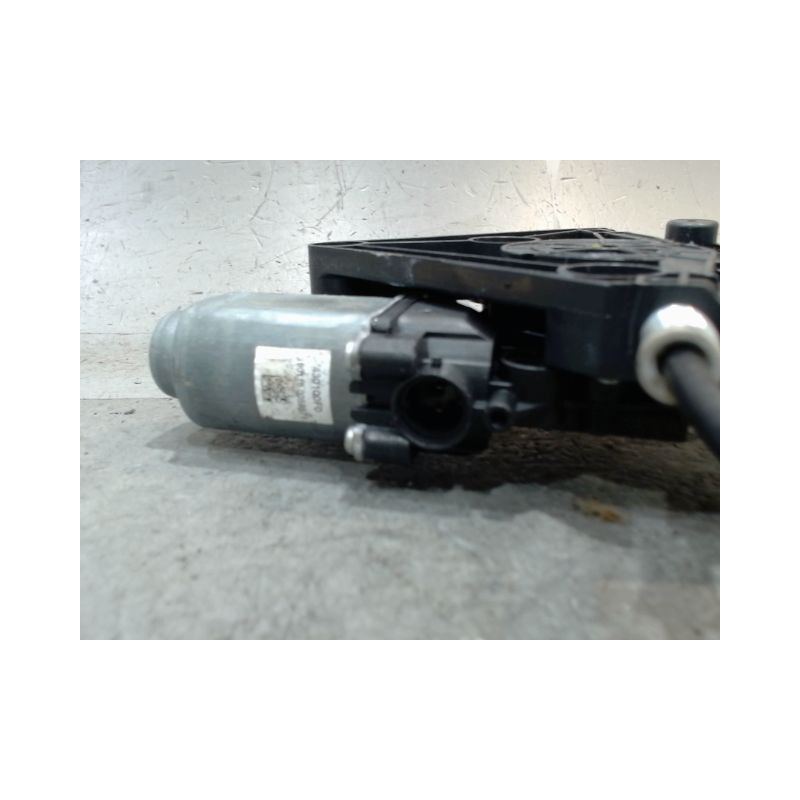 MECANISME+MOTEUR LEVE-GLACE AVANT GAUCHE CITROEN C1