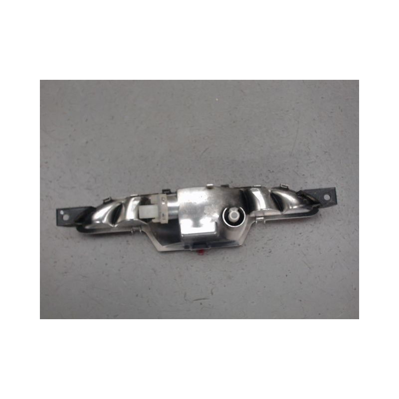 FEU BROUILLARD CENTRAL ARRIERE PEUGEOT 208