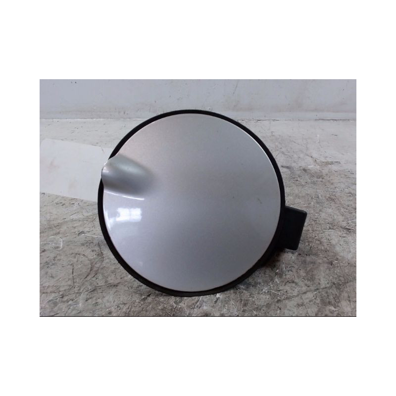 VOLET DE TRAPPE CARBURANT OPEL CORSA 2010-