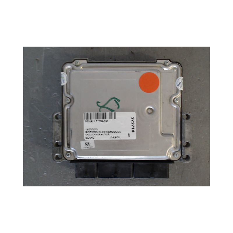 CALCULATEUR MOTEUR RENAULT TRAFIC