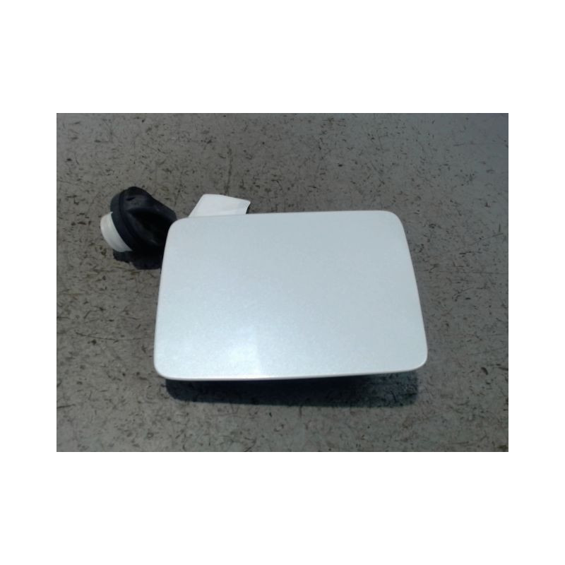 VOLET DE TRAPPE CARBURANT SUZUKI SX4