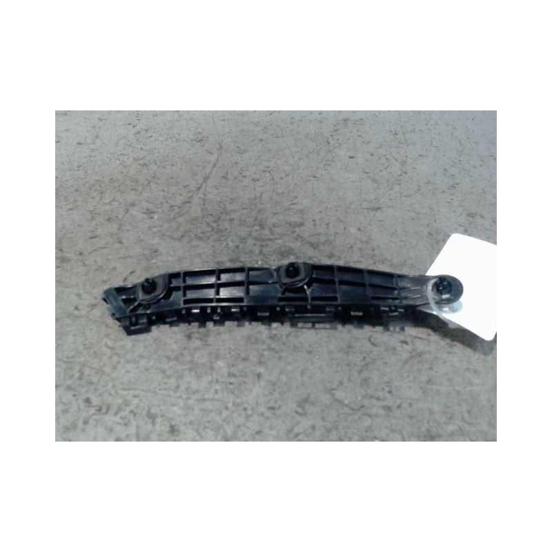 SUPPORT PARE-CHOC ARD SUZUKI SX4