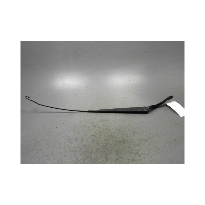 BRAS ESSUIE-GLACE AVANT DROIT FORD FIESTA