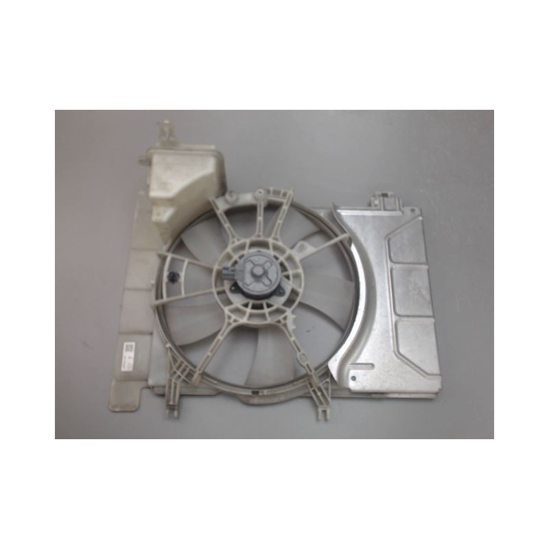 MOTEUR VENTILATEUR RADIATEUR TOYOTA YARIS