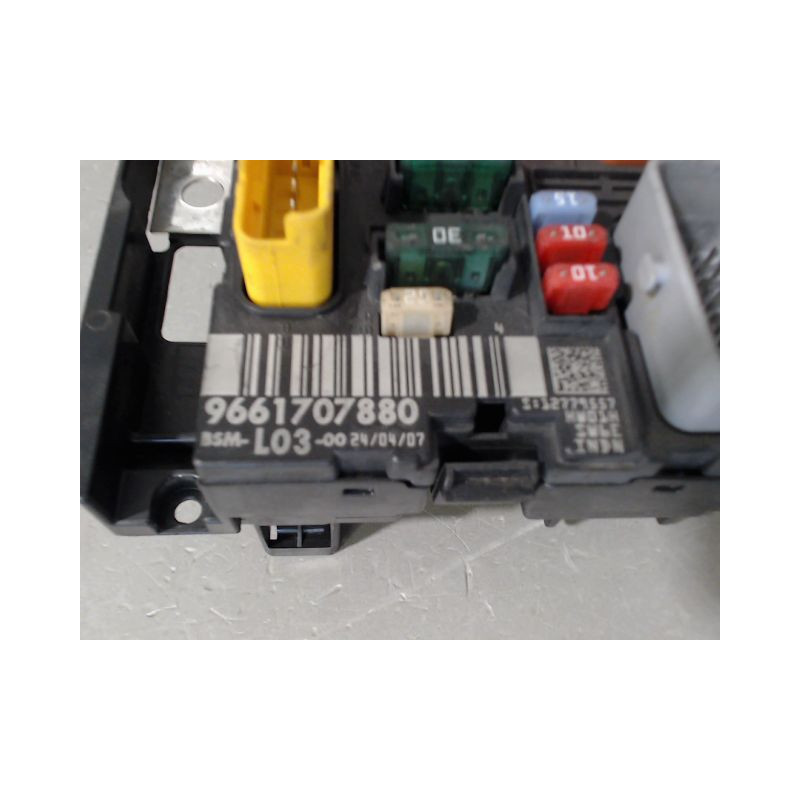 BOITE A FUSIBLES CITROEN C3