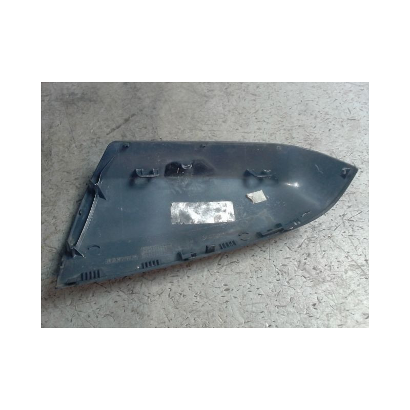 CARENAGE RETROVISEUR EXTERIEUR DROIT OPEL ZAFIRA 2005-