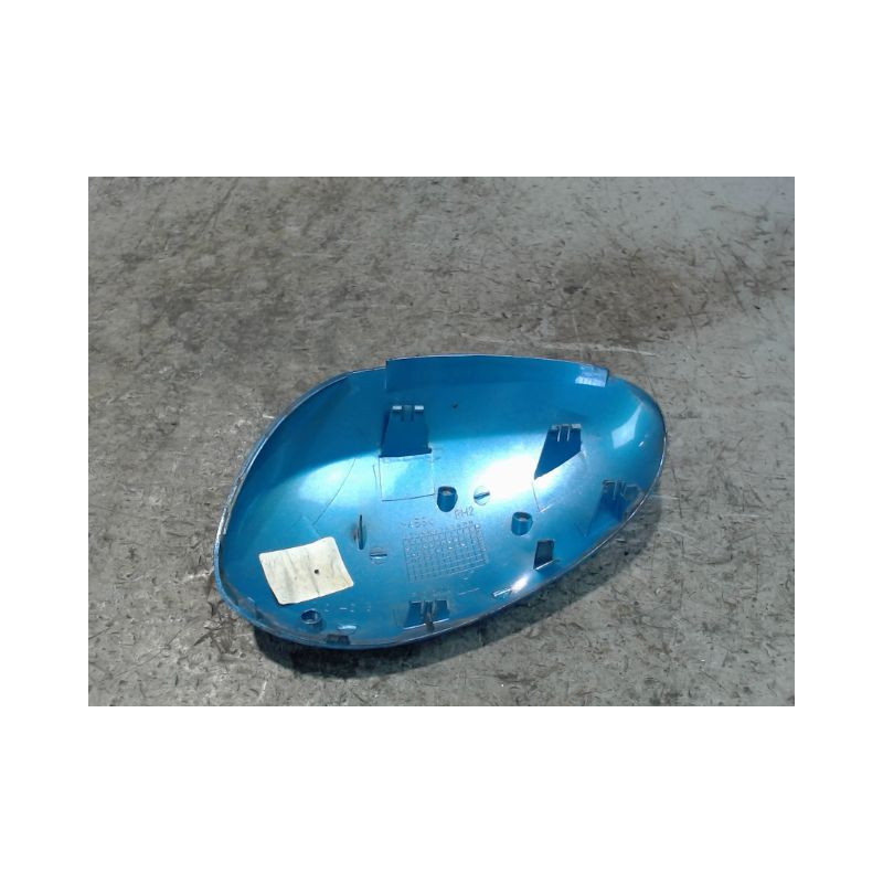 CARENAGE RETROVISEUR EXTERIEUR DROIT PEUGEOT 107 5P
