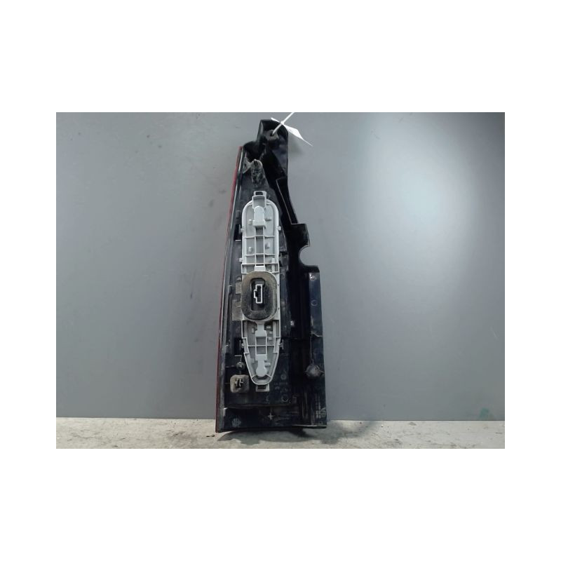 FEU ARRIERE DROIT CITROEN BERLINGO II BREAK 2008-