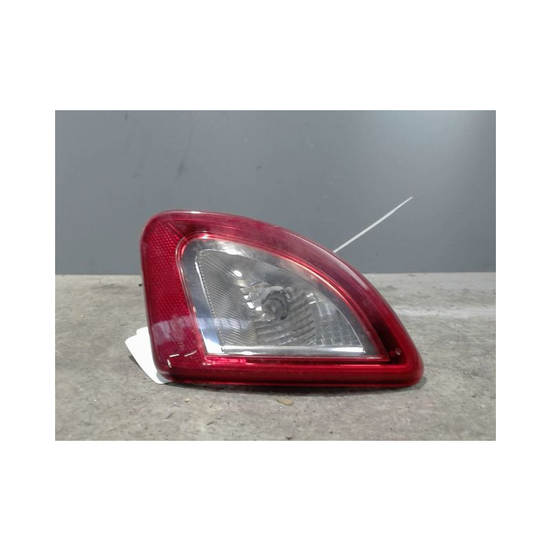 FEU ARRIERE INTERIEUR DROIT RENAULT TWINGO 2 2010-