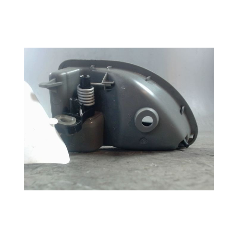 POIGNEE INTERIEURE PORTE AVANT DROIT RENAULT TWINGO PH.3 2000-2007