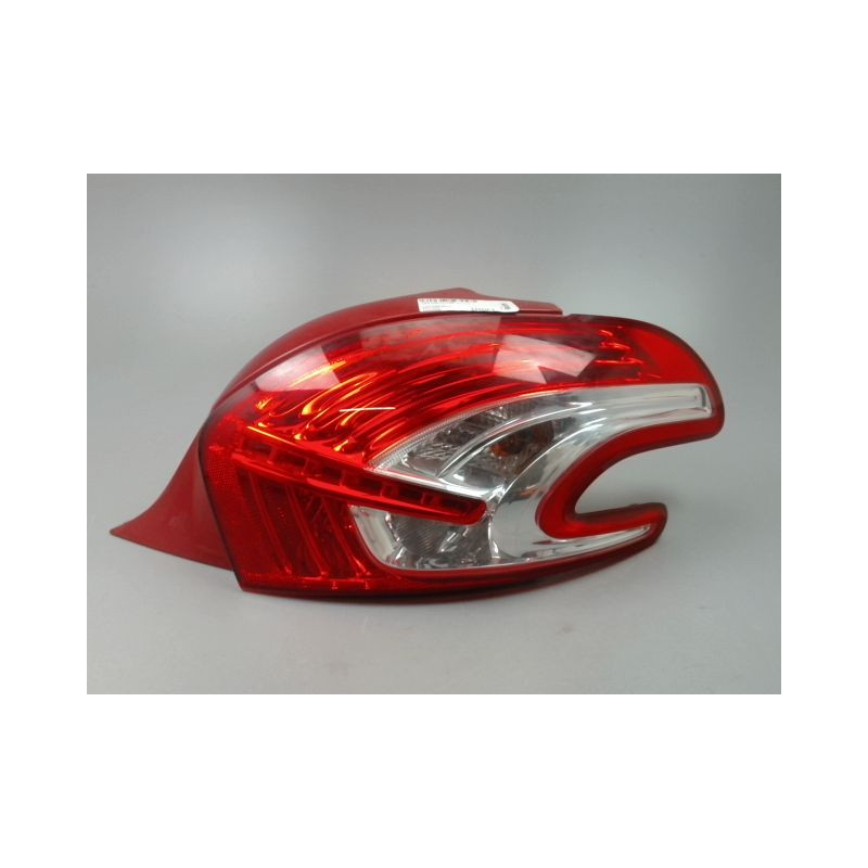 FEU ARRIERE DROIT PEUGEOT 208 Phase 1 2012-...