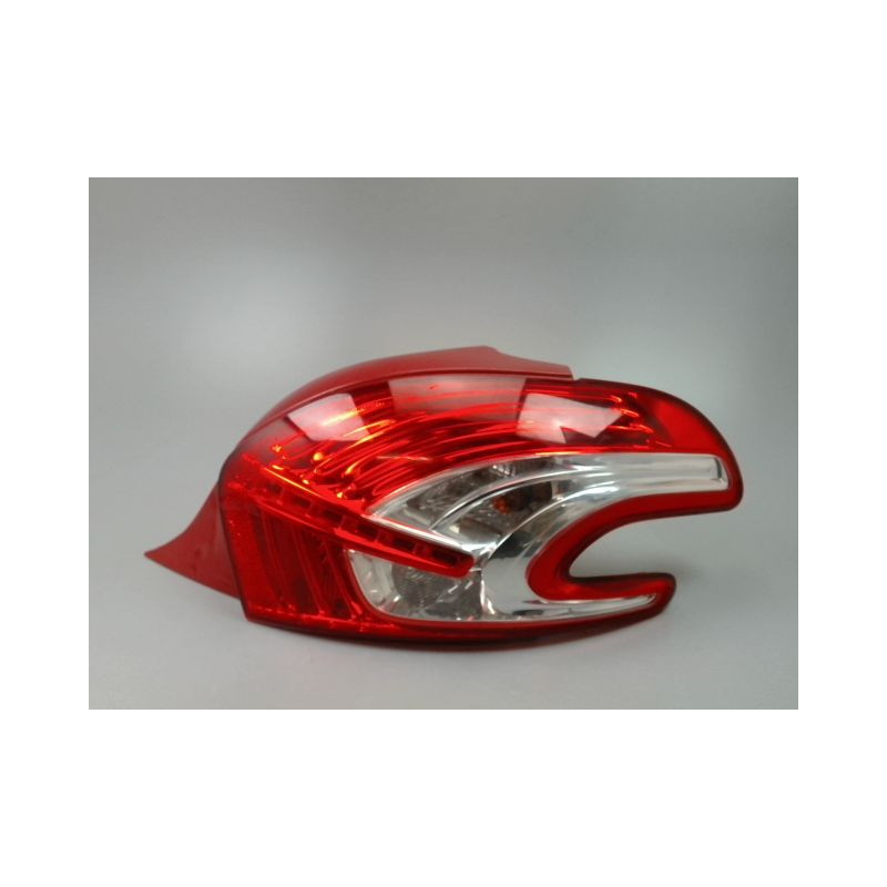 FEU ARRIERE DROIT PEUGEOT 208 Phase 1 2012-...
