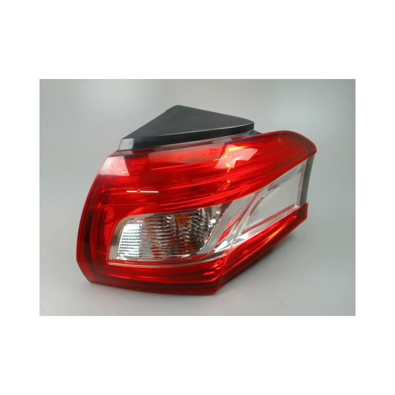 FEU ARRIERE DROIT PEUGEOT 4008