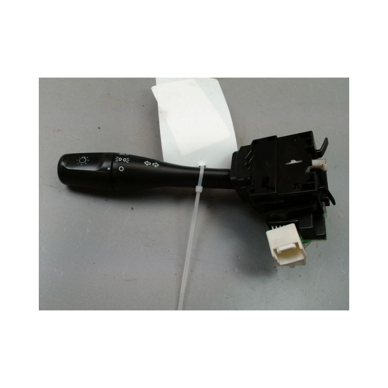 COMMANDE ECLAIRAGE MITSUBISHI PAJERO BREAK III Phase 2 2003-2006