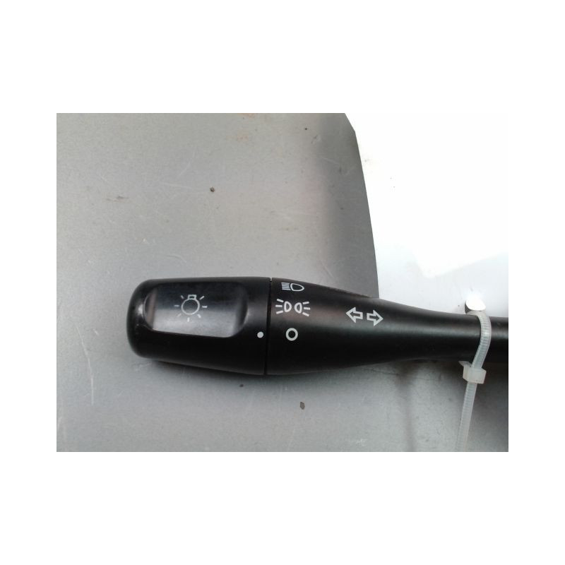 COMMANDE ECLAIRAGE MITSUBISHI PAJERO BREAK III Phase 2 2003-2006