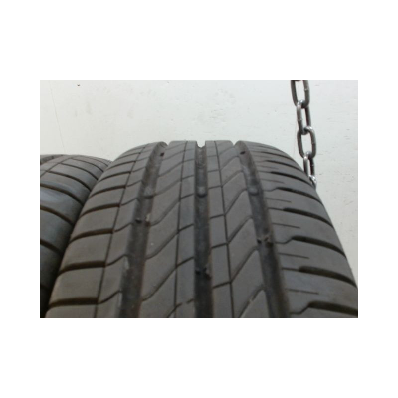 Paire de pneus CONTINENTAL ULTRACONTACT 185 60 15 84 H